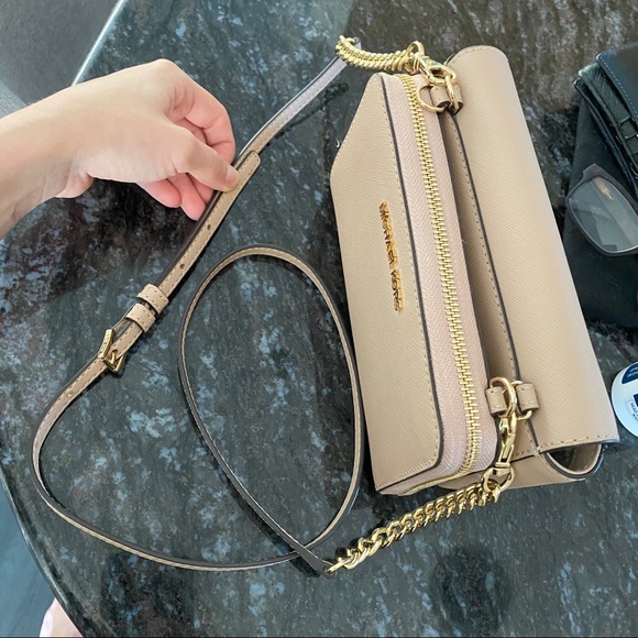 Michael kors wallet purse - Picture 7 of 10